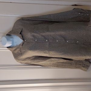 Closet Staple - GORGEOUS! - J. Crew linen button down shirt